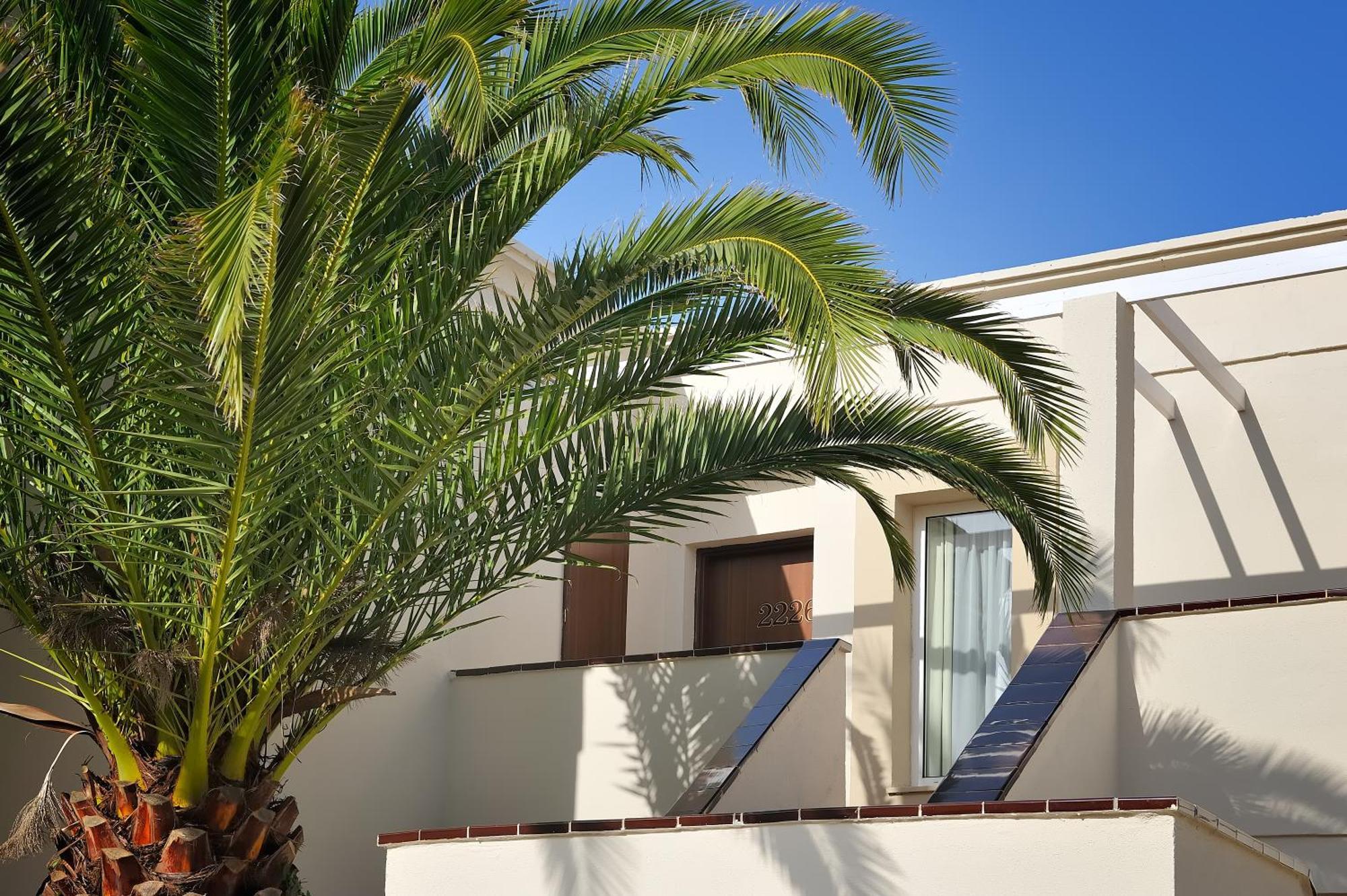 Vincci Resort Costa Golf Chiclana de la Frontera Exterior photo